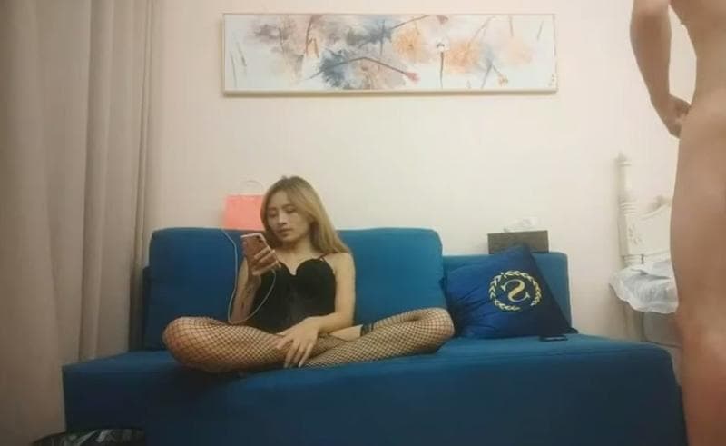 【小虎探花】极品超模_情趣黑丝穿上啪啪一场，饥渴欲女高潮表情销魂呻吟