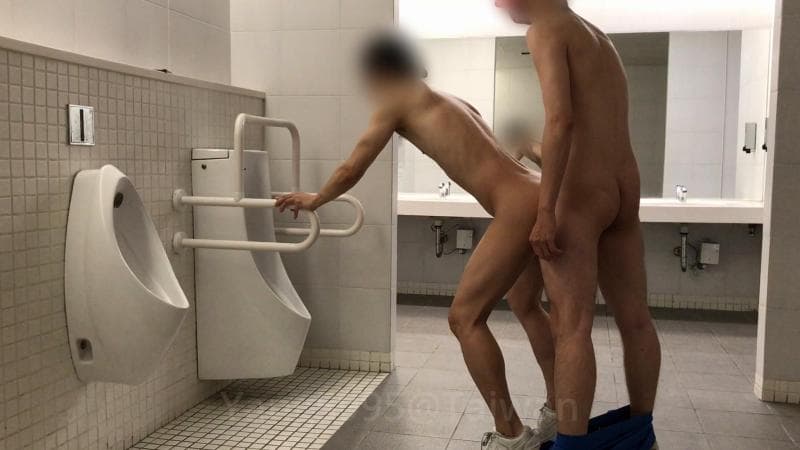 羊yang的打砲日记_在厕所网友带著面具来干我