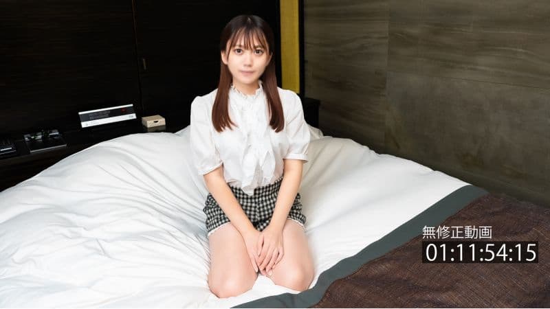 【处女 纯洁】自朋友认识的未经验者。低身高E罩杯。大眼睛超坦率。 FC2-PPV-3909539