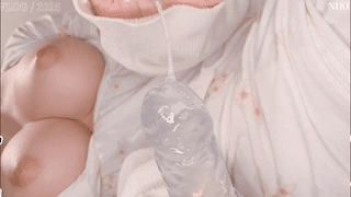 网红巨乳 波美兹 睡衣淑女的骚逼里都是你的精液.