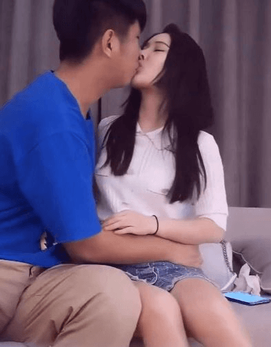 91大神【小宝寻花】约了个白衣甜美妹子，大力勐操呻吟娇喘