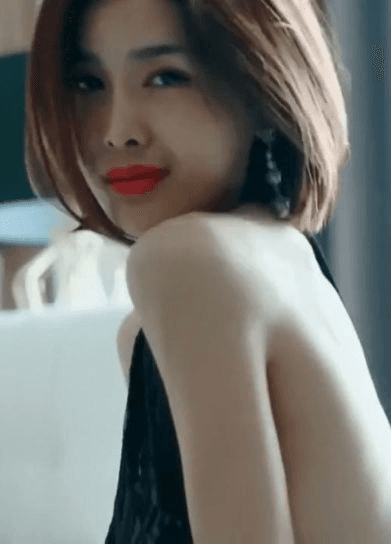 网红闫盼盼 大波翘臀身材完美