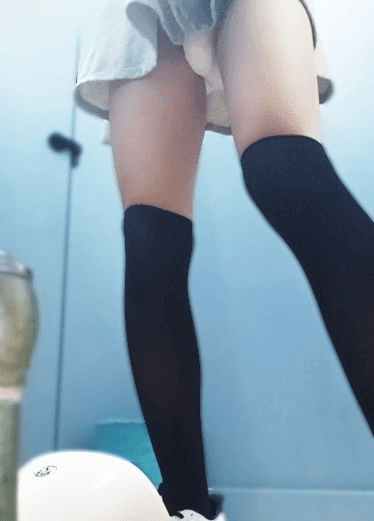 天才女高图书馆厕所玩跳蛋意淫高潮vlog