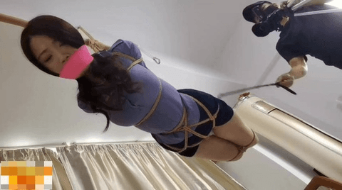 【绳舞飞扬】奴隶秘书之170美女楠楠紧缚驷马吊