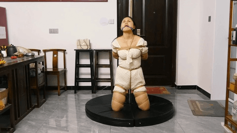 【胜景影视】《不良人妻》 第四集 女人贩被变成女仆,天天捆绑着做家务被调教